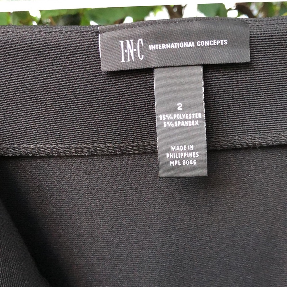 INC Black Asymmetrical Ruffle Short Stretch Skirt Cute & Flirty! Size 2 - Picture 3 of 8